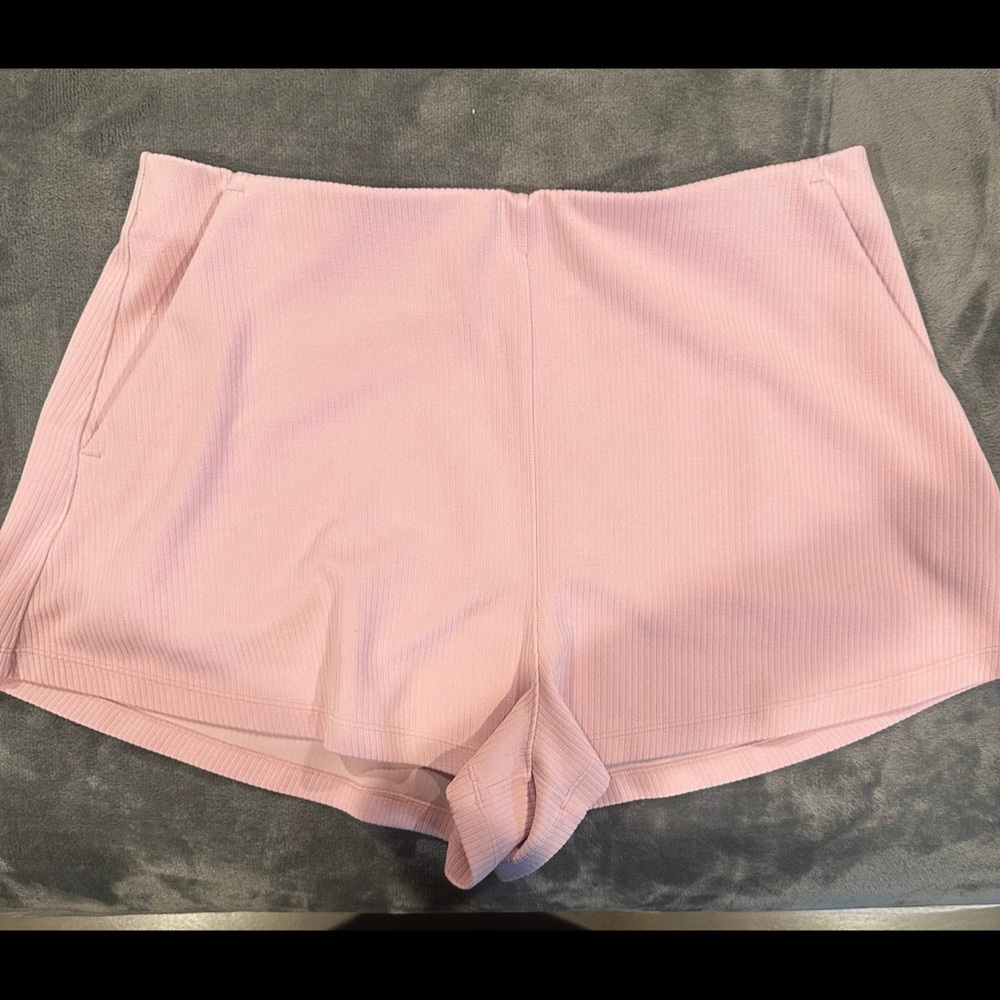 Lululemon Softstreme Ribbed Shorts - Rose Blush